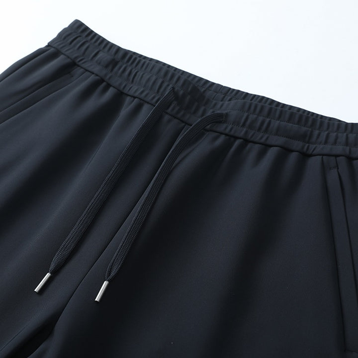 Herren Atmungsaktive Performance-Jogginghose mit geradem Bein, elastischem Komfortbund & verdeckten Seitentaschen Drune