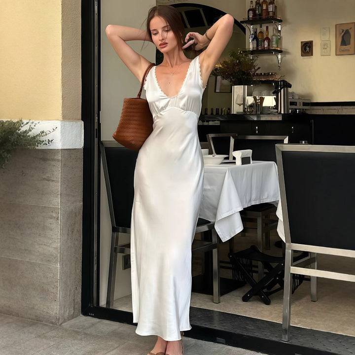 Damen elegantes Satin-Nachtkleid mit tiefem V-Ausschnitt und breiten Trägern Drune