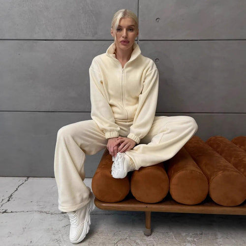 Damen ultrasoftes Microfleece-Set mit kurzer Stehkragen-Zipjacke und weitem High‑Waist Loungehose Drune