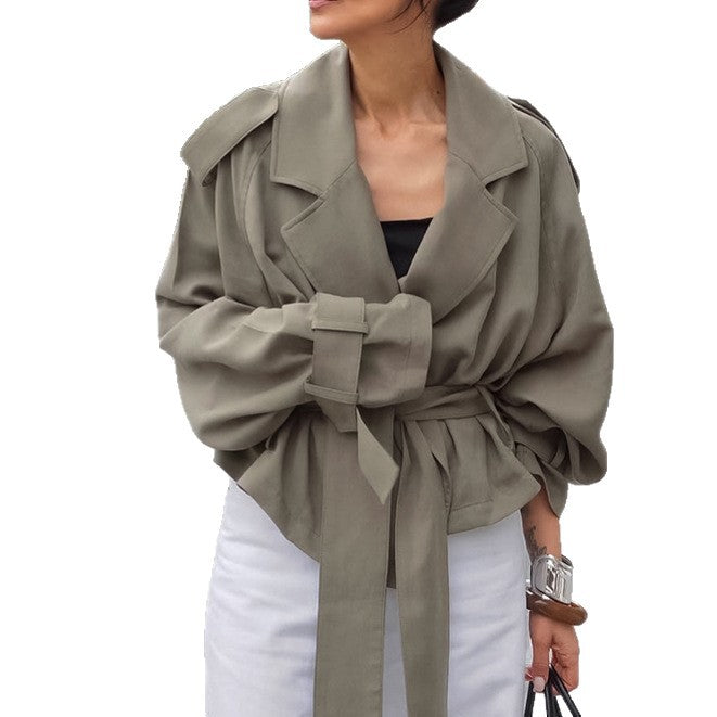 Damen nan gewickelte Cropped-Jacke mit oversized Raglanärmeln und breitem Bindegürtel Drune