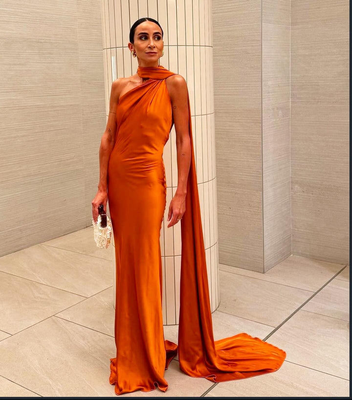 Damen Maxikleid mit asymmetrischem Schnitt und fließendem Stoff Drune