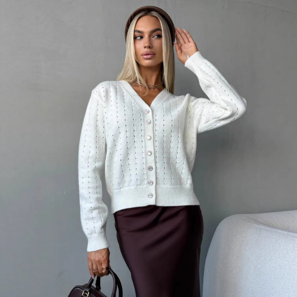 Damen Modische Strickjacke mit V-Ausschnitt und Knopfdetail Drune