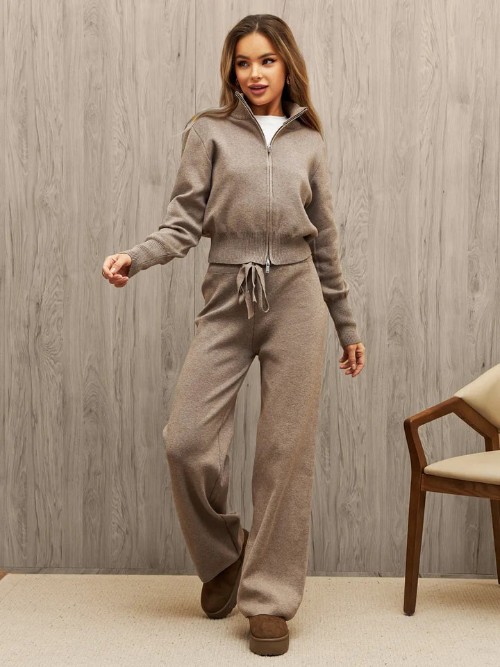 Damen Feinstrick-Zweiteiler mit taillierter Zip-Kapuzenjacke und weiten High‑Waist Kordelhose Drune