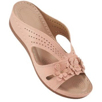 Damen nan komfortable Keilsandalette mit floralem Zierbesatz und gepolstertem Fußbett Drune