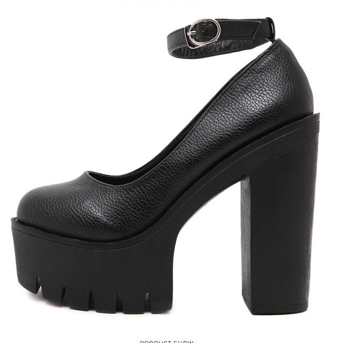 Damen Plateau-Pumps mit eleganter Doppelriemenführung und rutschfester Sohle Drune