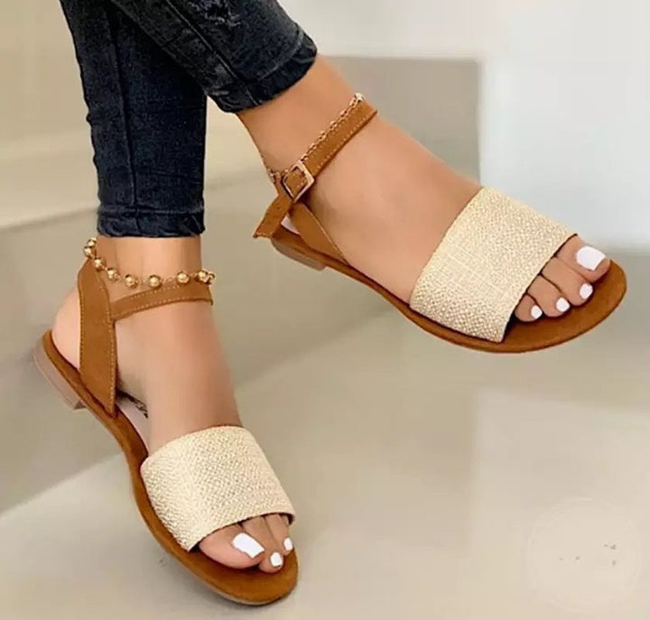 Damen nan flache Sandalette mit breiter Strassbandage und verstellbarem Knöchelriemen Drune