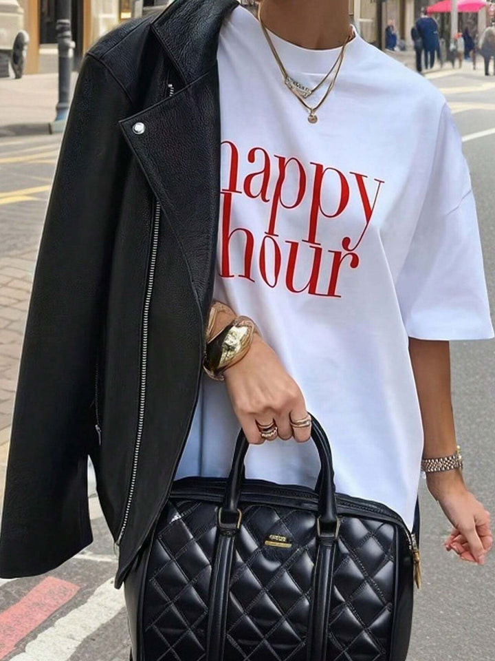 Damen T-Shirt mit künstlerischem Totenkopf-Motiv und lässigem Schnitt Drune