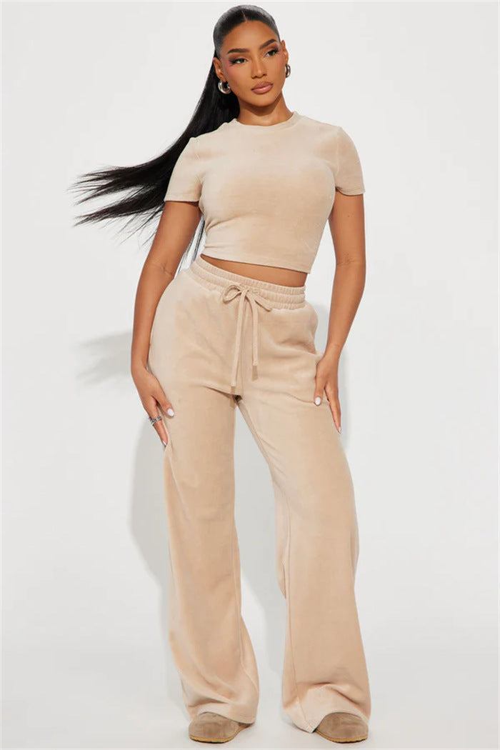 Damen Velours-Hausanzug mit bauchfreiem Shirt und weit geschnittener taillenhoher Jogginghose Drune