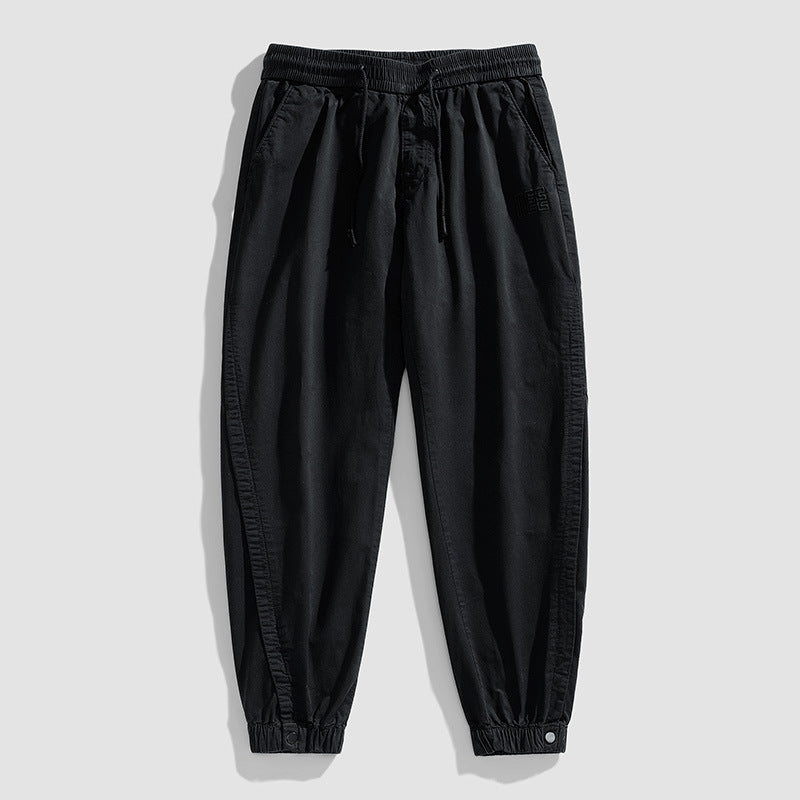 Herren Leichte Baumwoll-Joggerhose mit Tunnelzug, elastischem Knöchelabschluss und dezenter Logostickerei Drune