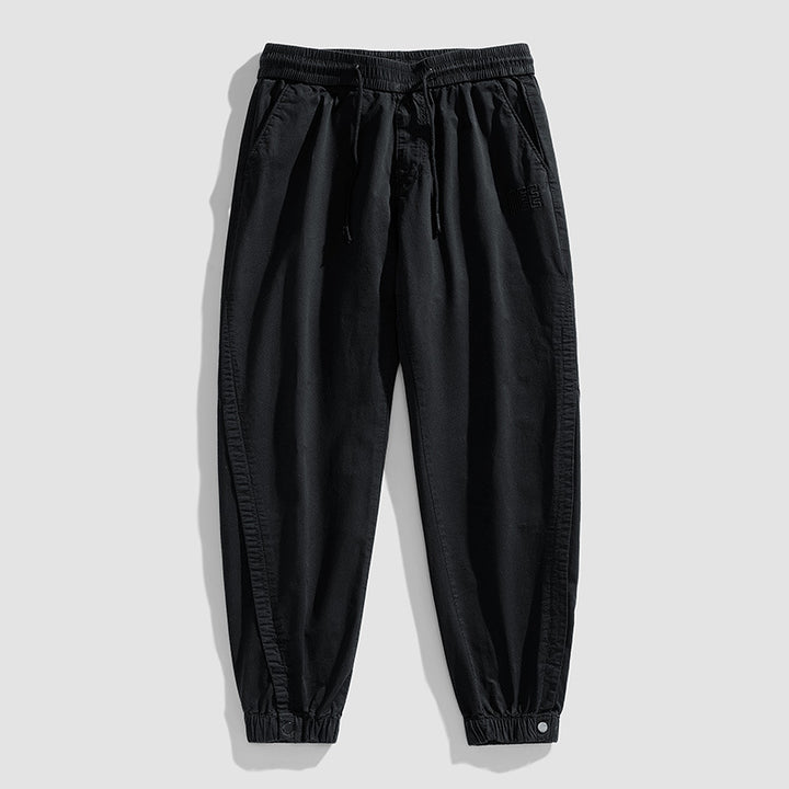 Herren Leichte Baumwoll-Joggerhose mit Tunnelzug, elastischem Knöchelabschluss und dezenter Logostickerei Drune