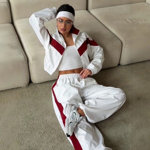 Damen Zweiteiliges Track-Set mit Cropped-Windjacke und weitem Jogger Drune