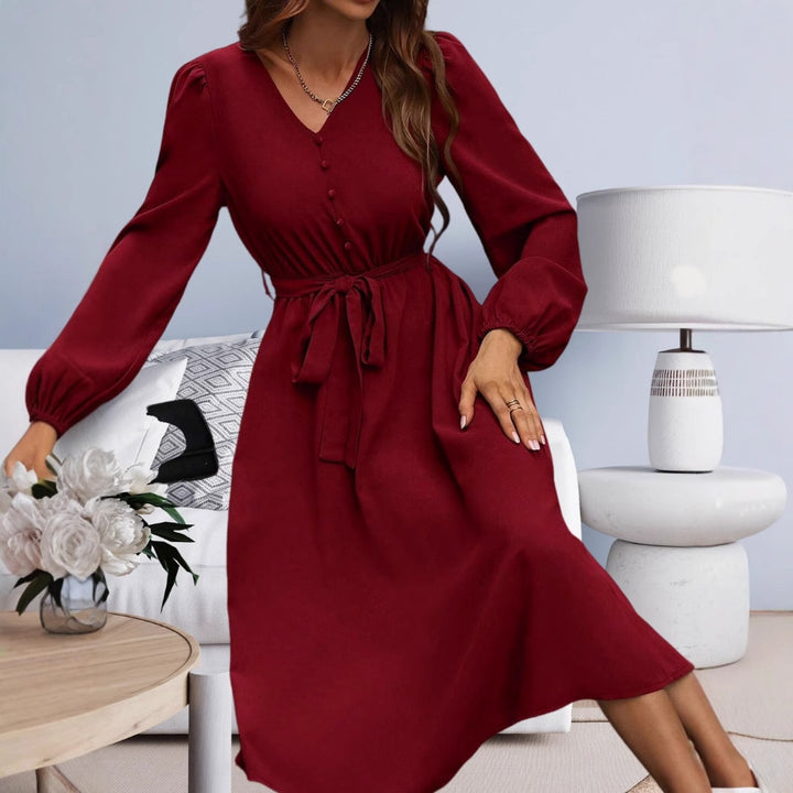 Damen Midikleid mit Taillengürtel und Knopfdetails Drune