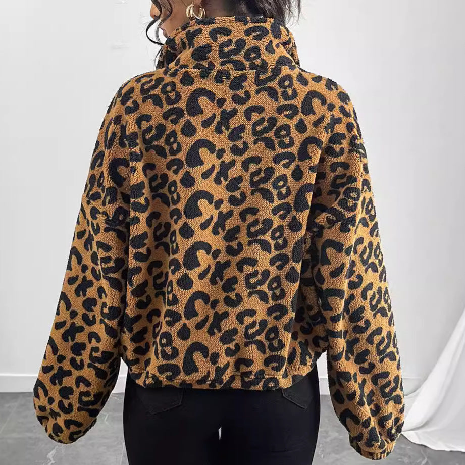 Damen Plüschige Kurzjacke im Leopardenmuster mit hohem Kragen Drune