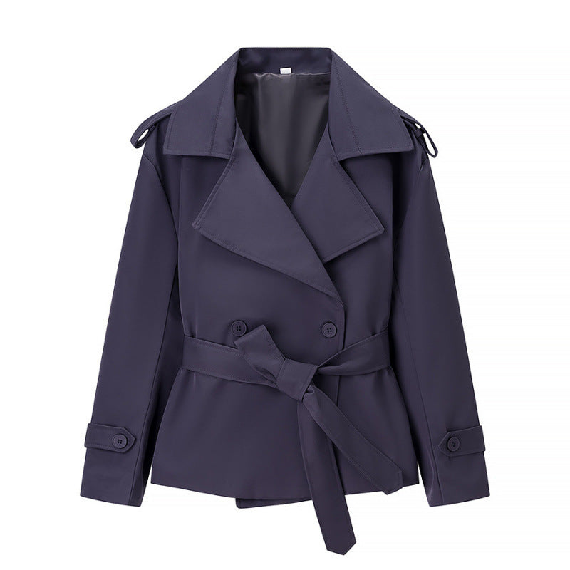 Damen 50+ kurzer Taillen-Trenchblazer mit Bindegürtel und weitem Revers Drune