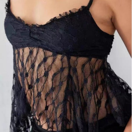 Damen Spitzentop mit transparenten Details und feinen Trägern Drune