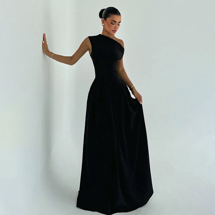 Damen Elegantes Abendkleid mit fließendem Schnitt und dekorativem Faltenwurf Drune