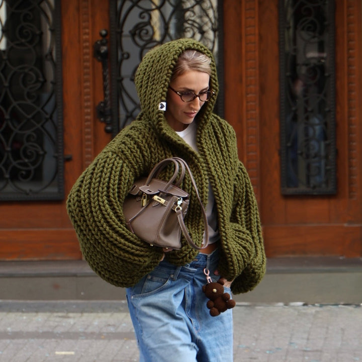 Damen Strickjacke mit oversize Schnitt und Kapuze Drune