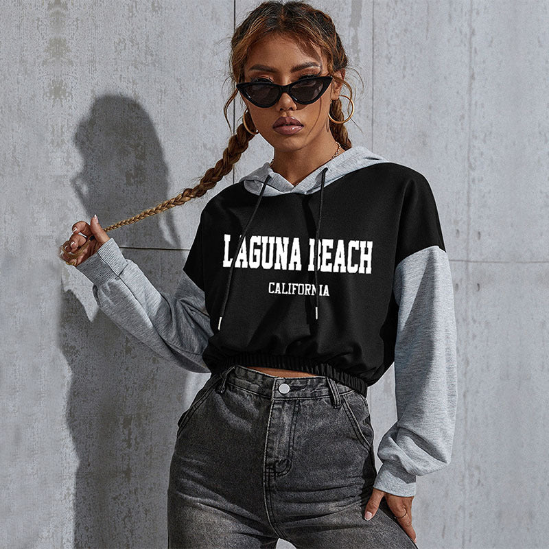 Damen Cropped Hoodie mit Kontrastärmeln, elastischem Saum und schmelzendem Smiley-Print Drune