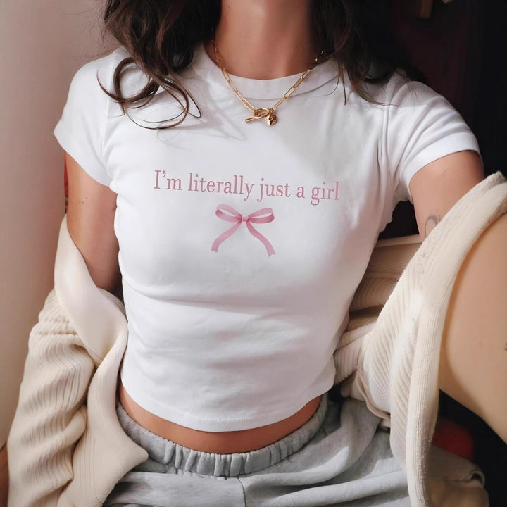 Damen Crop-T-Shirt mit kreativem Schriftzug und Schleifendetail Drune