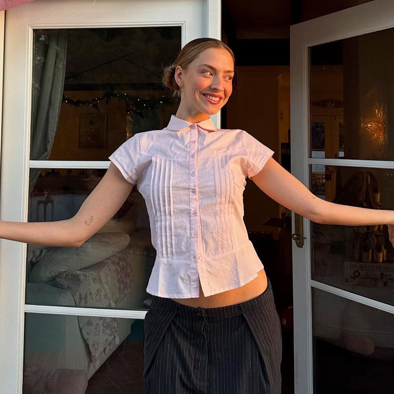 Damen kurzärmliges Hemdblusenshirt mit tailliertem Schnitt und eleganten Raffungen Drune