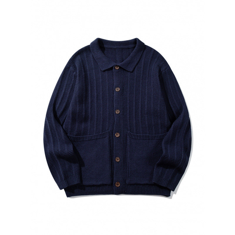 Unisex Grobgestrickte Hemdjacke mit Kentkragen, Knopfleiste und aufgesetzten Taschen Drune