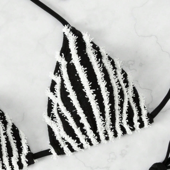 Damen Triangel-Bikini mit auffälligem Streifenmuster Drune