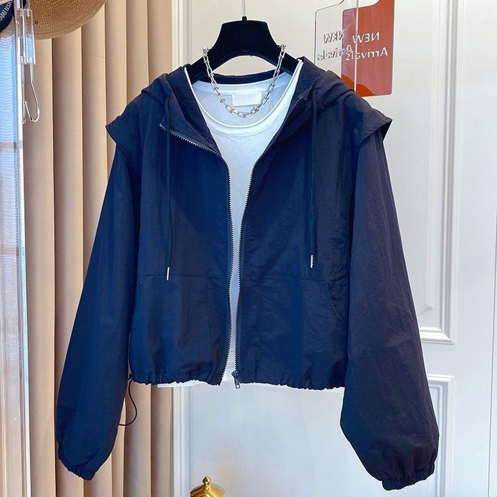 Damen nan leichtgewichtige Kapuzen-Übergangsjacke mit Tunnelzugbündchen und Ballonärmeln Drune