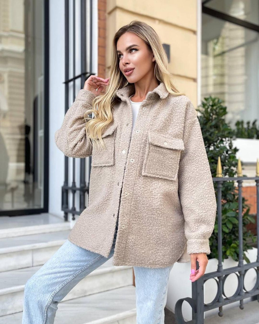 Damen Oversized Teddy-Übergangsjacke mit Brusttaschen und Druckknöpfen Drune