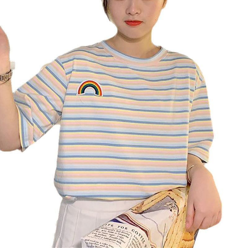 Damen gestreiftes T-Shirt mit buntem Regenbogen-Patch Drune
