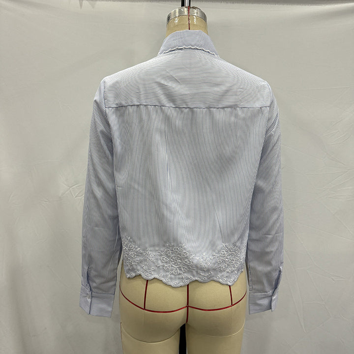 Damen nan gestreifte Hemdbluse mit Spitzenkragen und besticktem Wellenabschluss Drune