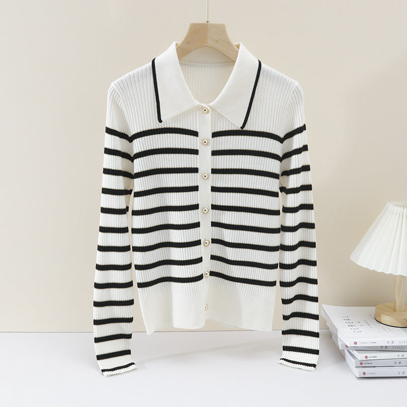 Damen Marin-inspiriertes Rippenstrick-Cardigan mit Polokragen und Zierknopfleiste Drune