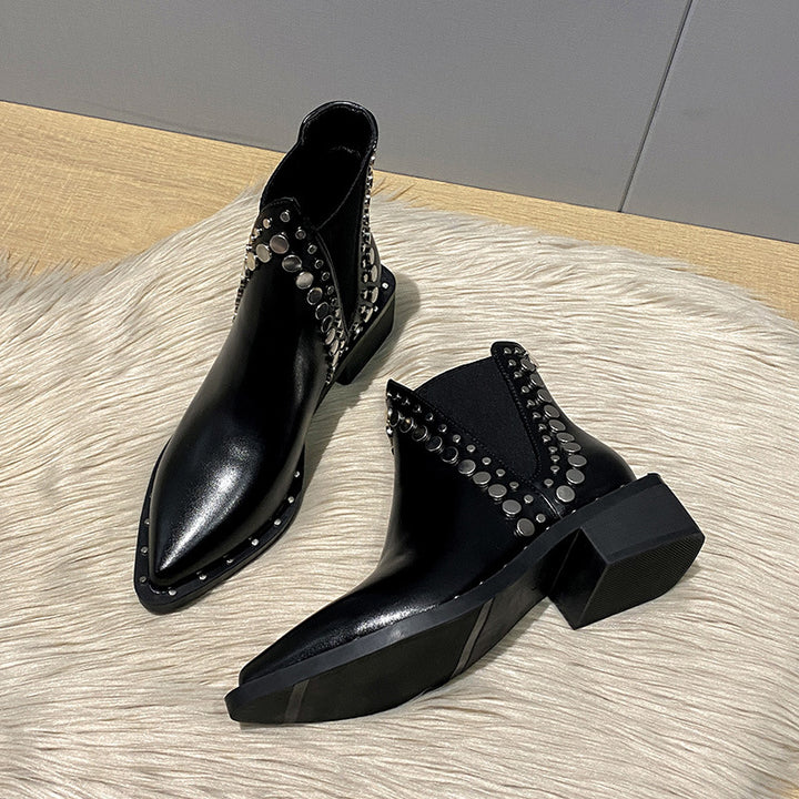 Damen Western-inspirierte Kurzschaft-Ankle-Boots mit spitzer Zehenpartie und Nietenbesatz Drune