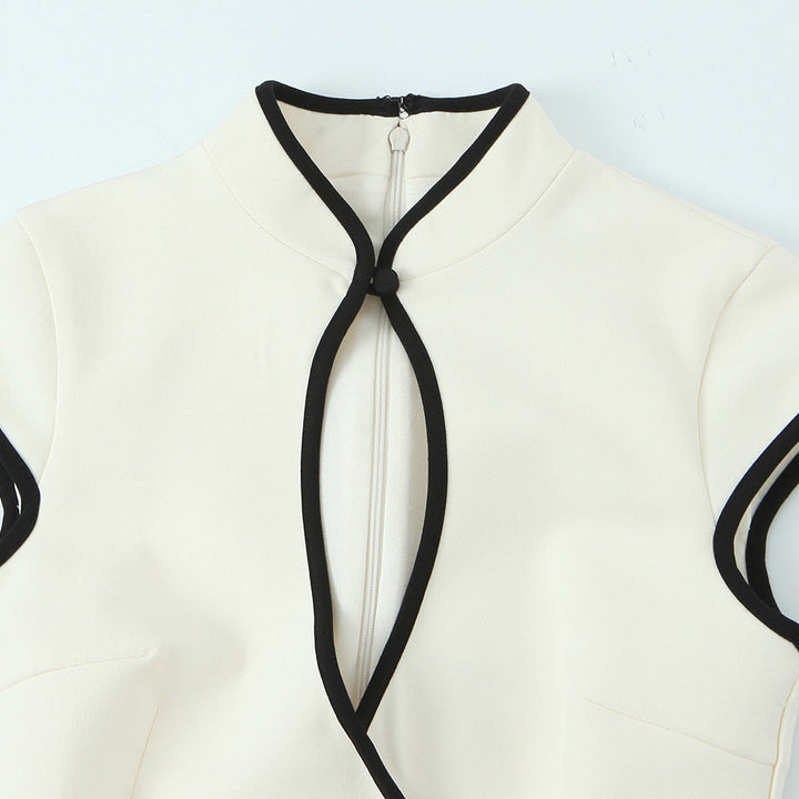 Damenkleid mit innovativem Schlüsselstell-Ausschnitt und figurbetontem Schnitt Drune