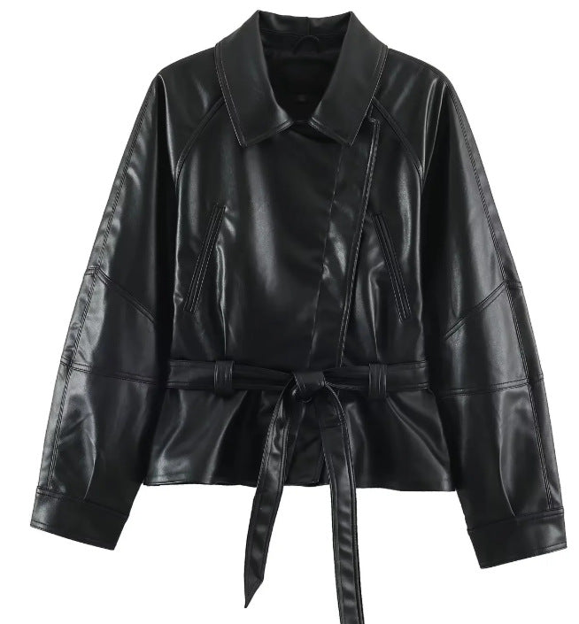 Damen Kurzjacke aus veganem Leder mit Taillengürtel und überschnittenen Schultern Drune