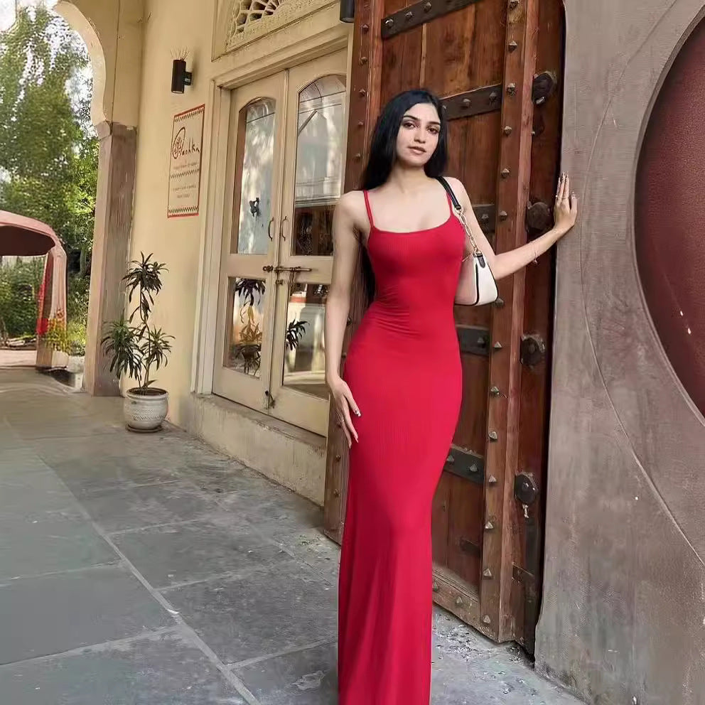 Damen Langkleid mit schmalem Schnitt und feinen Spaghettiträgern Drune