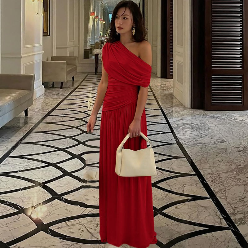 Damen Elegantes asymmetrisches Maxikleid mit Raffungen Drune