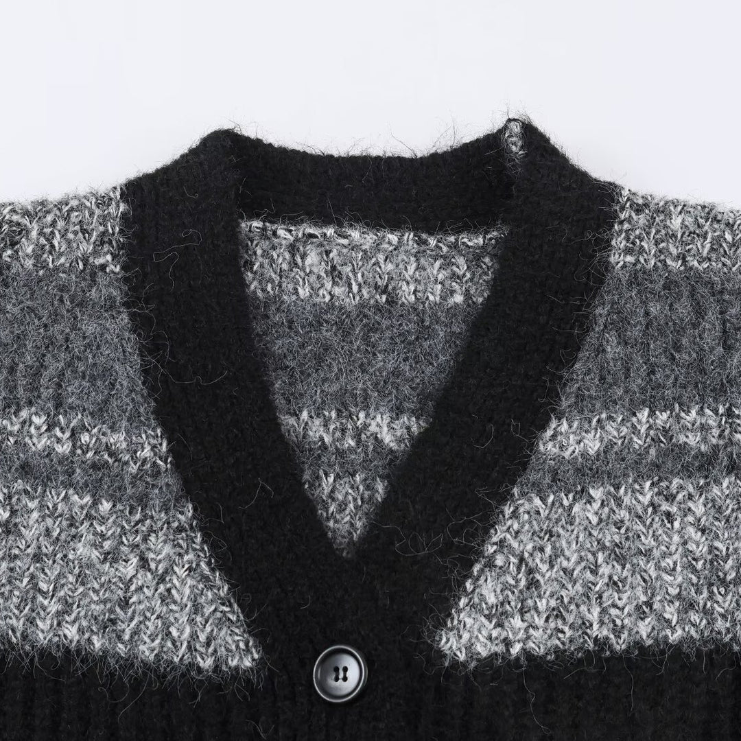 Damen Oversize Strickcardigan mit V-Ausschnitt, Streifenmuster und aufgesetzten Taschen Drune
