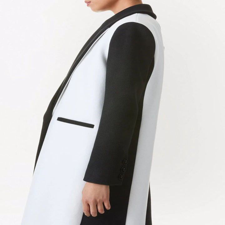 Damen Taillierter Midi‑Longcoat im Clean‑Tailoring mit kontrastiertem Innenfutter und Schalkragen Drune