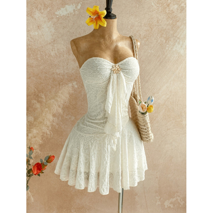 Damen Babydoll Kleid mit elegantem Spitzenbesatz und gerafftem Saum Drune