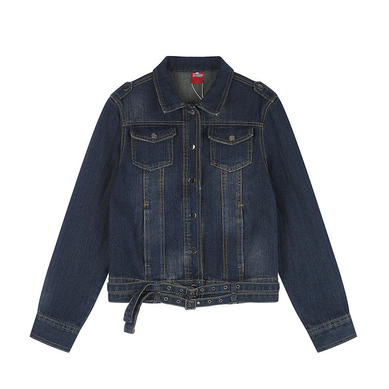 Damen kurze Denimjacke mit Taillengürtel, Druckknopf‑Front und aufgesetzten Brusttaschen Drune