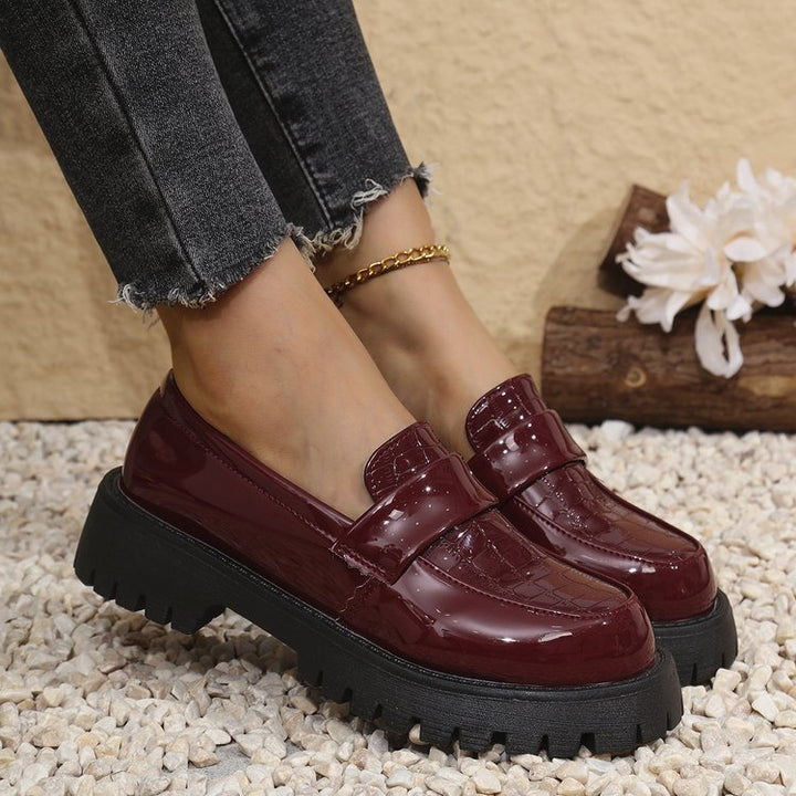 Damen  Lack-Loafer mit profilierter Traktorsohle, Krokoprägung und gepolstertem Komfortfußbett Drune