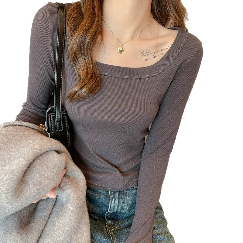 Damen Langarmshirt mit modernem Quadrat-Ausschnitt und feinem Rippstrick