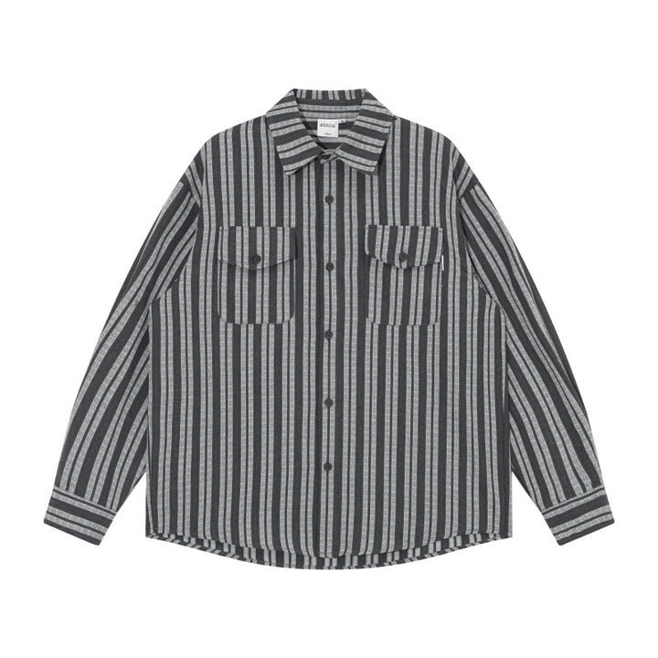 Herren Oversized Hemdjacke mit vertikalen Streifen, aufgesetzten Brusttaschen und abgerundetem Saum Drune