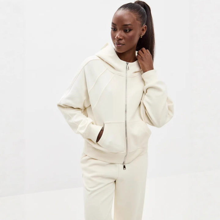 Damen entspanntes Fleece-Zweiteiler Set mit Raglan-Kapuzenjacke, durchgehendem Reißverschluss und gerader Relax-Jogginghose Drune