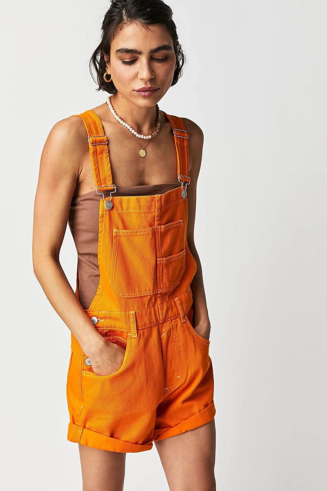 Damen Lässige Denim-Latzshorts mit funktionalen Taschen und verstellbaren Trägern Drune