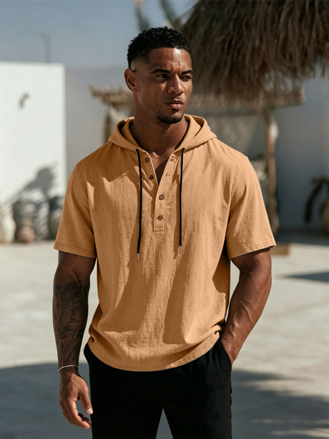 Herren Kurzarm-Hoodie-Henley aus Leinenoptik mit Knopfleiste Drune