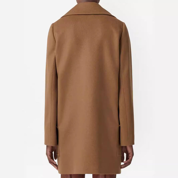 Damen Kurzmantel im minimalistischen Doppelreiher aus Wollmix mit weitem Revers Drune