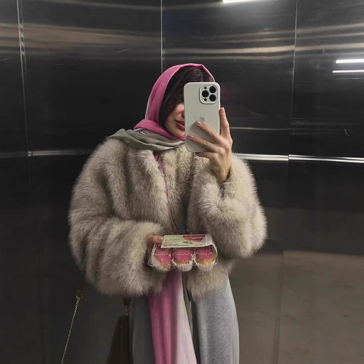 Damen Kurzjacke aus luxuriösem Hochflor‑Faux‑Fur mit kastiger Silhouette und voluminösen Ärmeln Drune