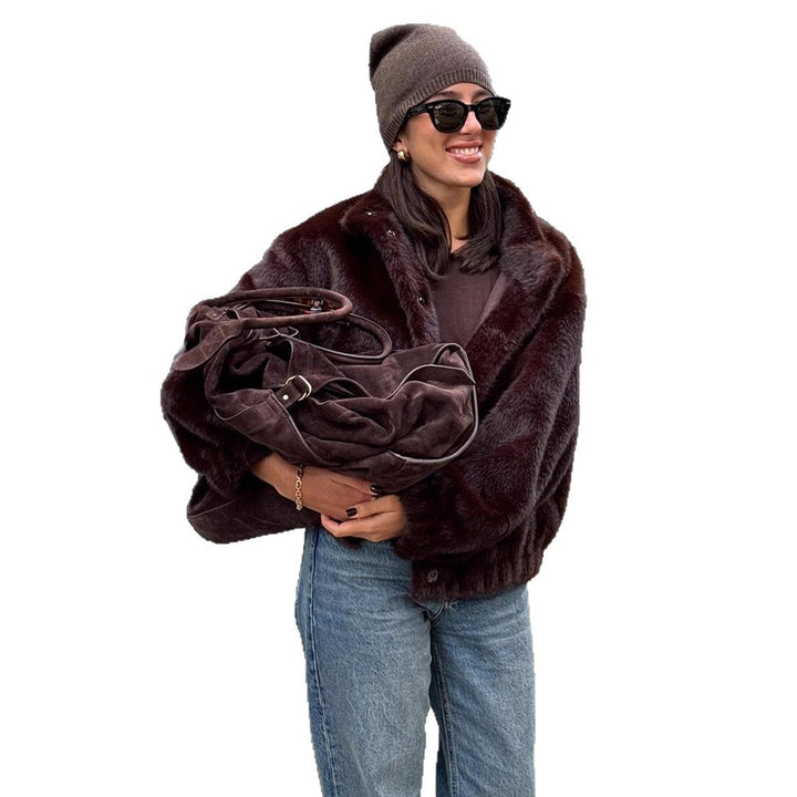 Damen Kurzjacke im Teddy‑Fauxfur mit Boxy‑Silhouette und aufgesetzter Tasche Drune
