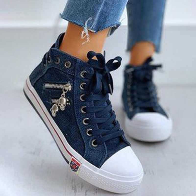 Damen High-Top Sneaker aus Jeansstoff mit seitlichem Metall-Reißverschluss und Totenkopf-Charms Drune